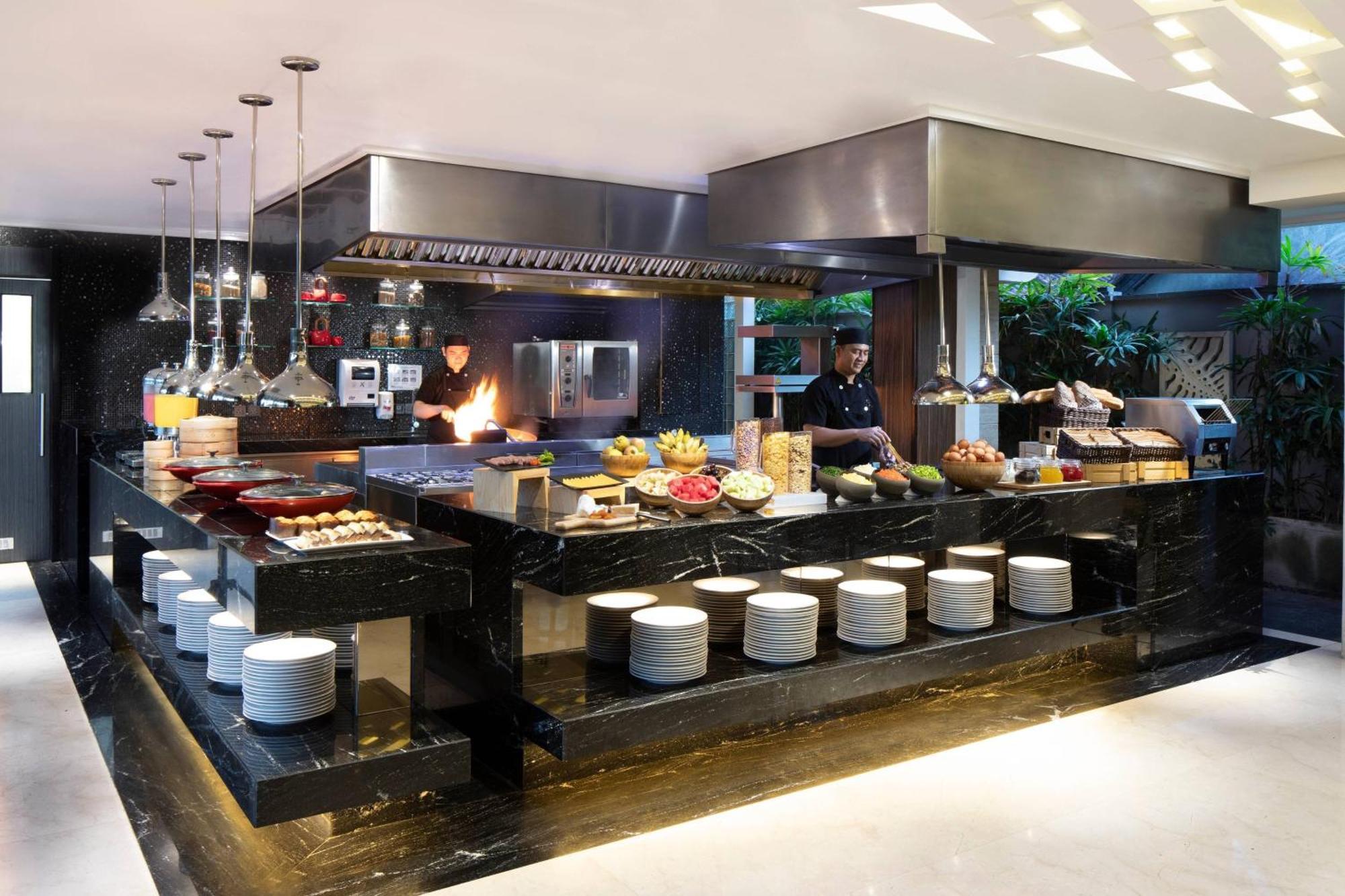Fairfield By Marriott Bali Legian Hotel Exterior photo